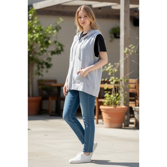 Aeropostale Tops - Aeropostale Sleeveless Zip Up Hoodie Womens XL Grey Sweatshirt California Casual